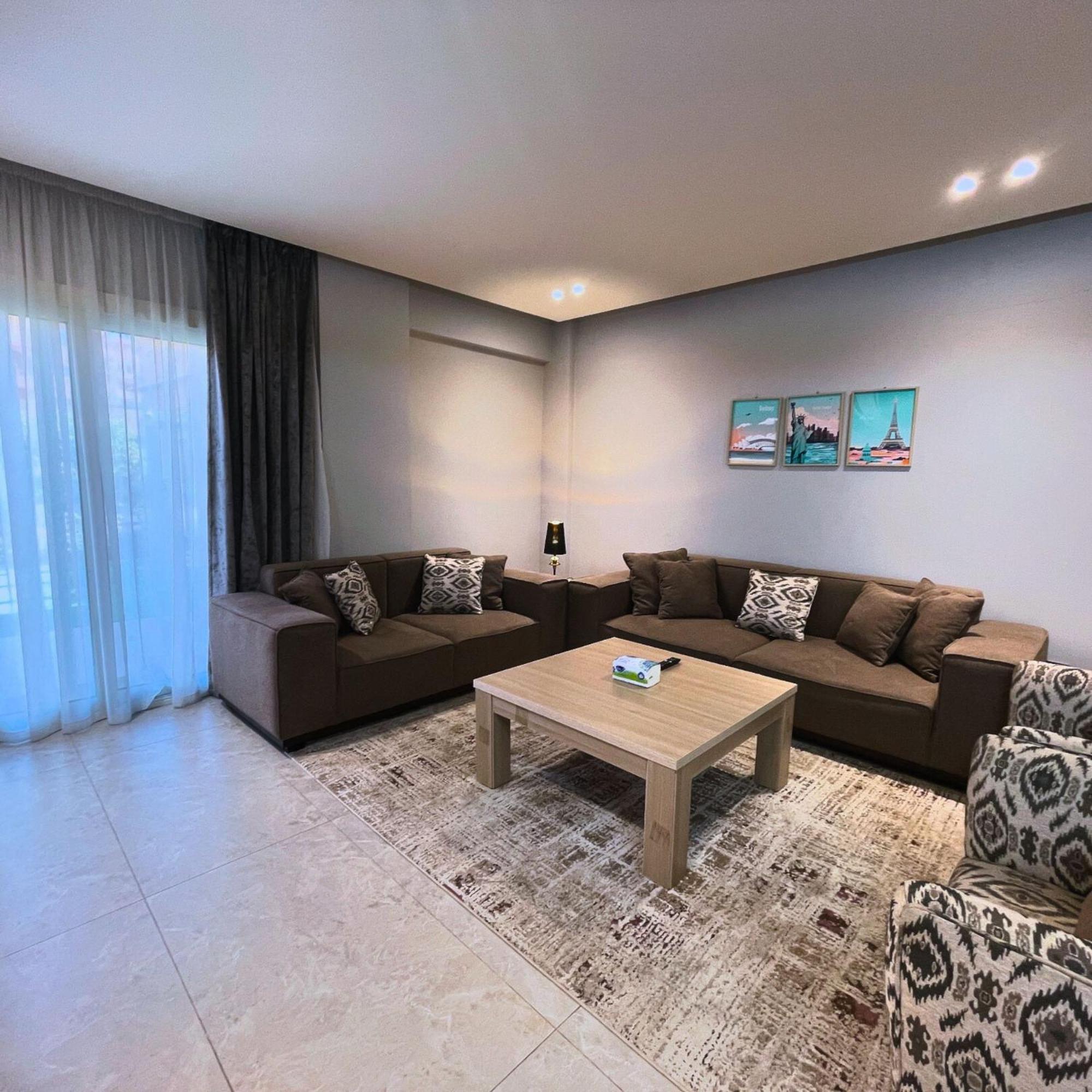 Apartment عائلية الشيخ زايد *